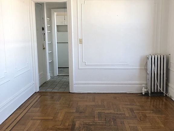 4th image of 25-05 41st St #D4