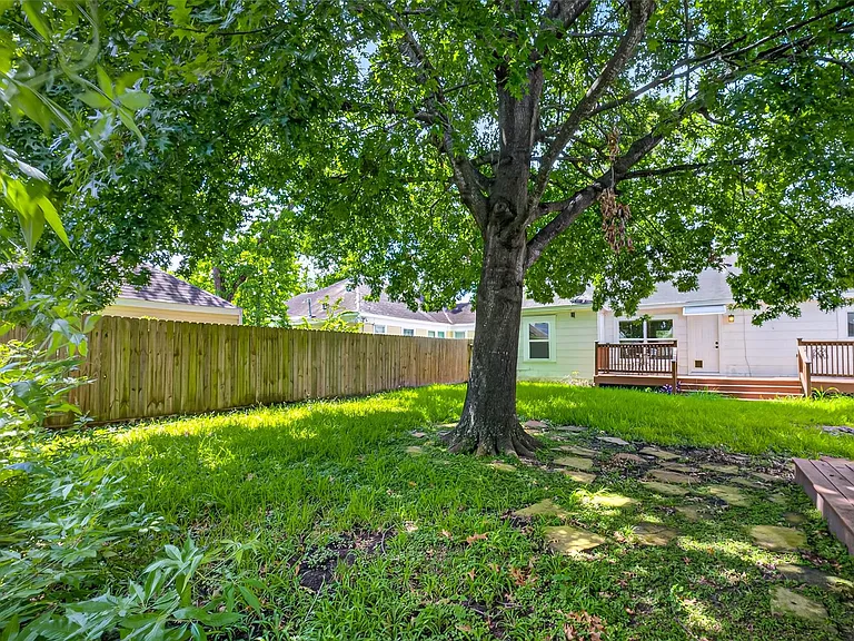 2406 Southgate Blvd — Photo 30