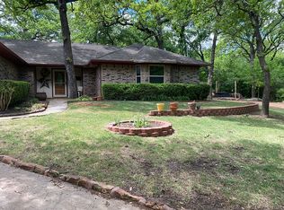 609 Lakeshore Rd, Shady Shores, TX 76208