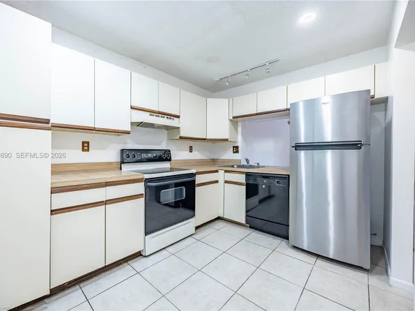 3135 Carambola Cir S #2368, Pompano Beach, FL 33066