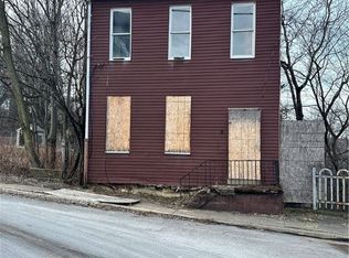 21 Carrie St, Pittsburgh, PA 15212