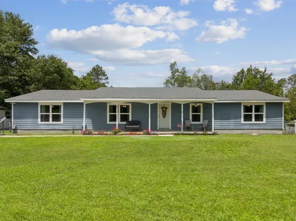 44073 Oakwood Ln, Callahan, FL 32011