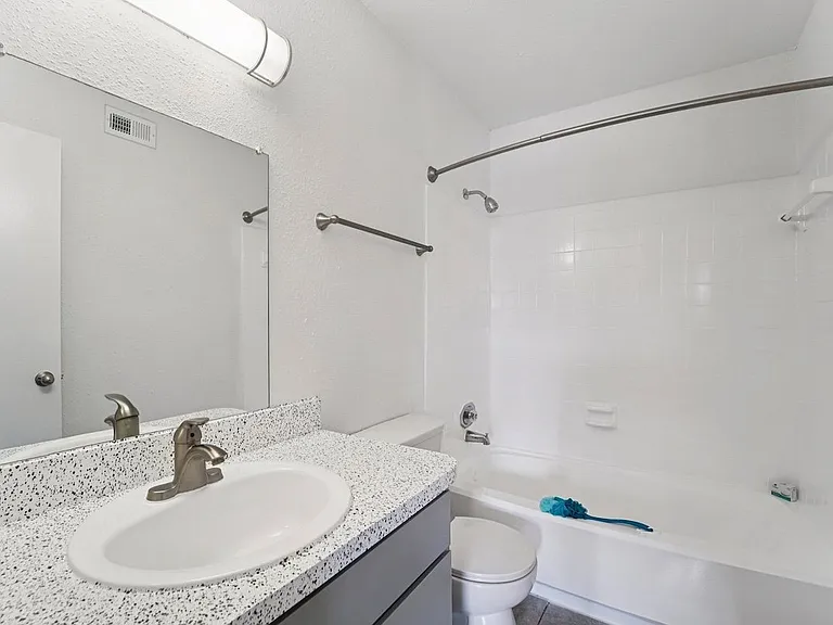Crosby at Westchase Apartments — Photo 52