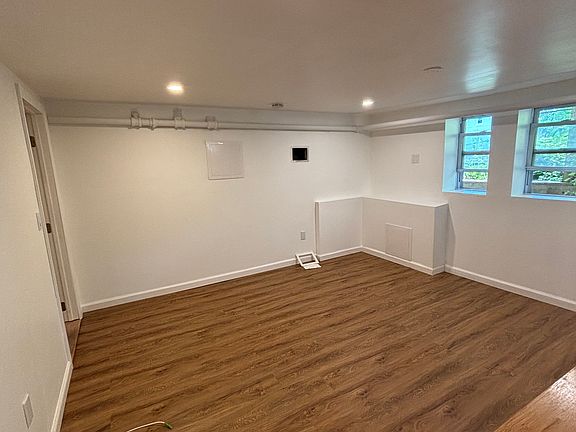 4th image of 11 Terrace Ave #B