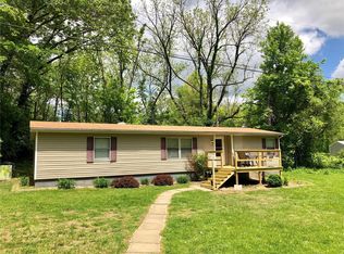 1202 W Main St, Hardin, IL 62047