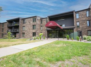 5140 W 102nd St APT 204, Minneapolis, MN 55437