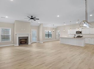 17 Ivybrook Dr, Jackson, TN 38305