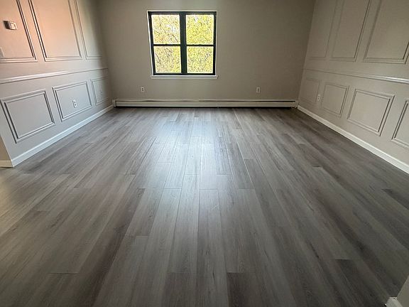 3rd image of 176 Reid St APT 303