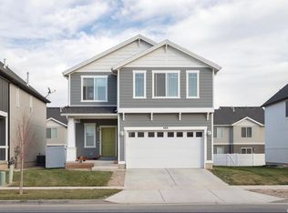 464 S Highpoint Dr, Saratoga Springs, UT 84045