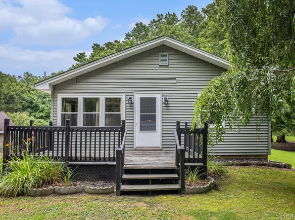 16568 28 Mile Rd, Albion, MI 49224