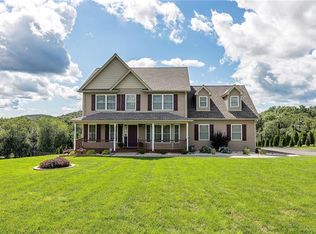 56 Mountainside Dr, Chester, NY 10918
