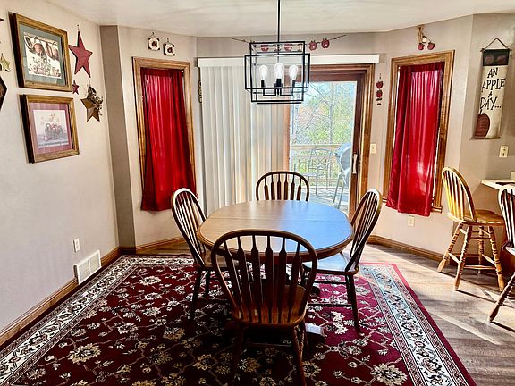 5th image of 16279 Crestview Dr