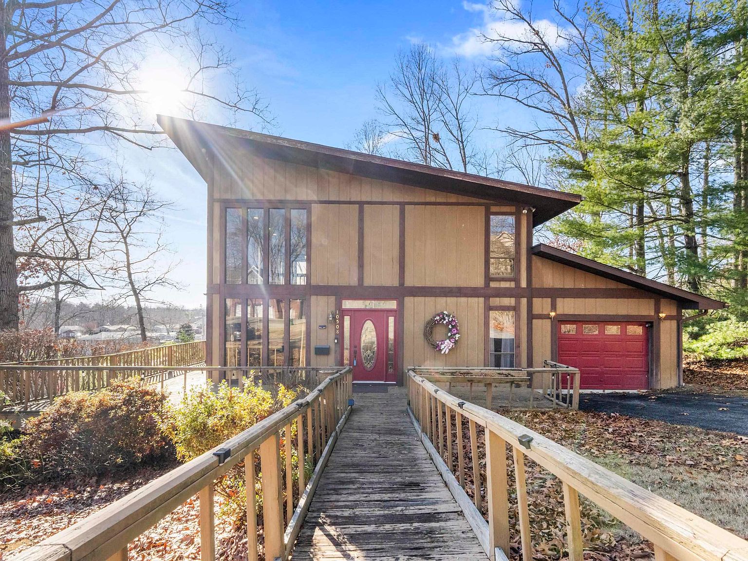 10508 Cedar Hill Dr, Ashland, KY 41102 | Zillow