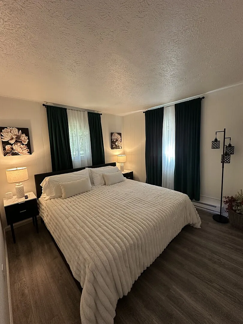 The Emerald Cabin — Photo 3
