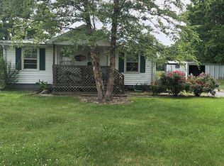 153 New Deal Potts Rd, Cottontown, TN 37048