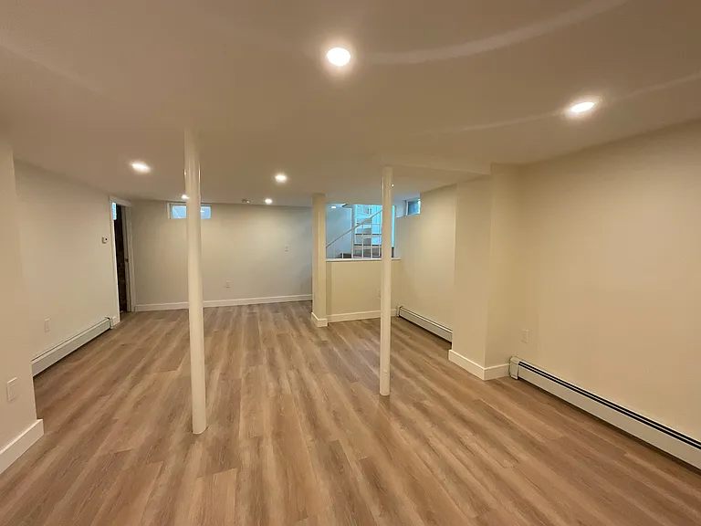 49 Irving St #3 — Photo 10