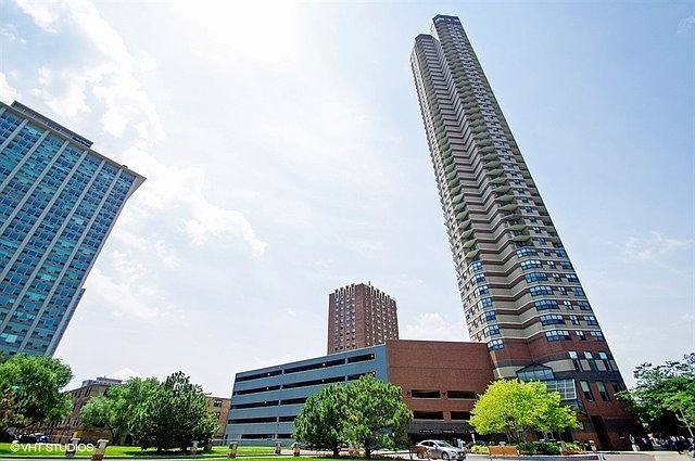 1st image of 3660 N Lake Shore Dr APT 616