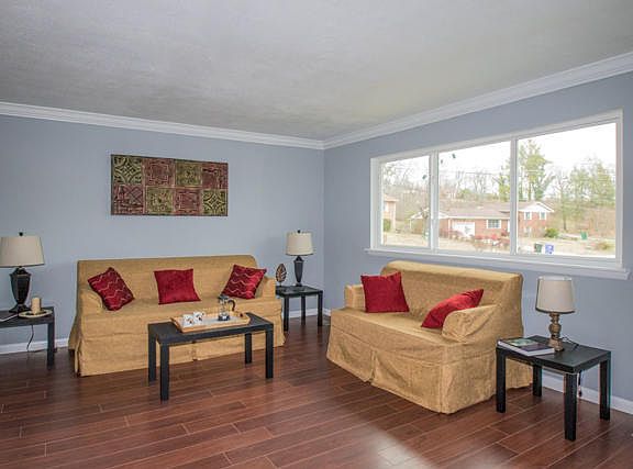 3rd image of 3902 Melinda Cir