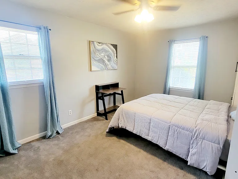 806 Greenwood Dr — Photo 25