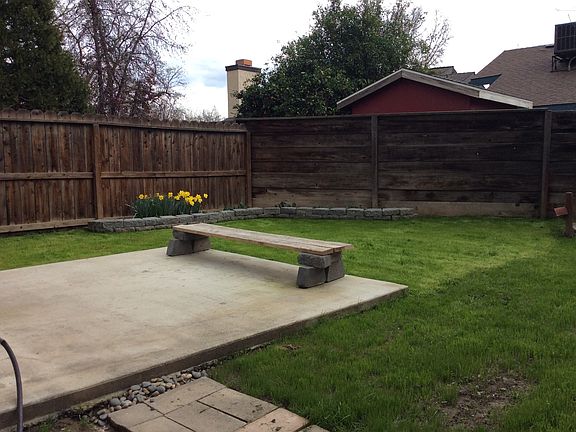 5th image of 1933 E Vine Ave