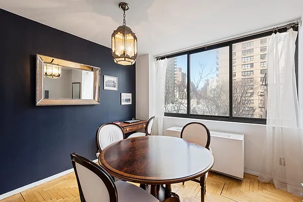 Sold by Nest Seekers International | media 4