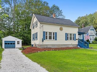29 Union St, Farmington, NH 03835