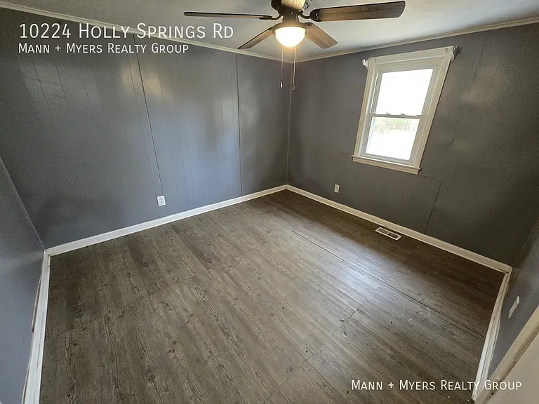 10224 Holly Springs Rd — Photo 10