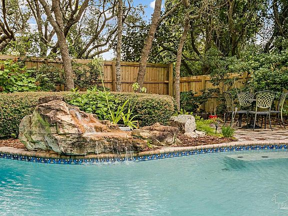5th image of 1340 Quiet Cove Ct