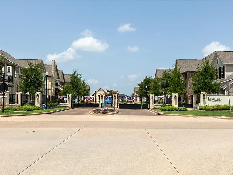 9420 Caddo Ridge Ln — Photo 18