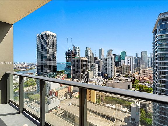 3rd image of 601 NE 1st Ave Unit 2506