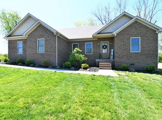 211 Cross Creek Dr, Mount Sterling, KY 40353