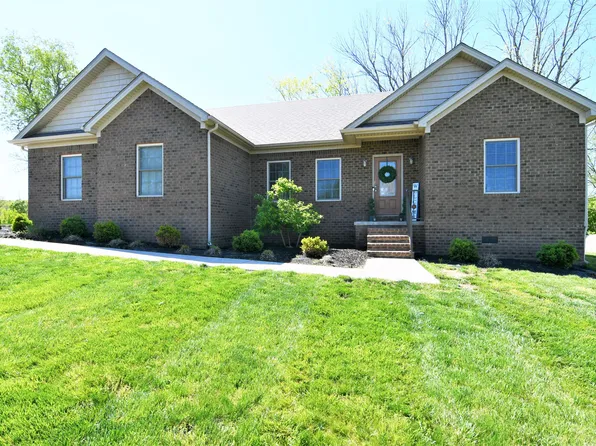 211 Cross Creek Dr, Mount Sterling, KY 40353