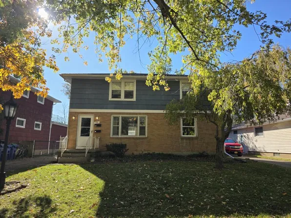 63 Garnet Rd, Amherst, NY 14226