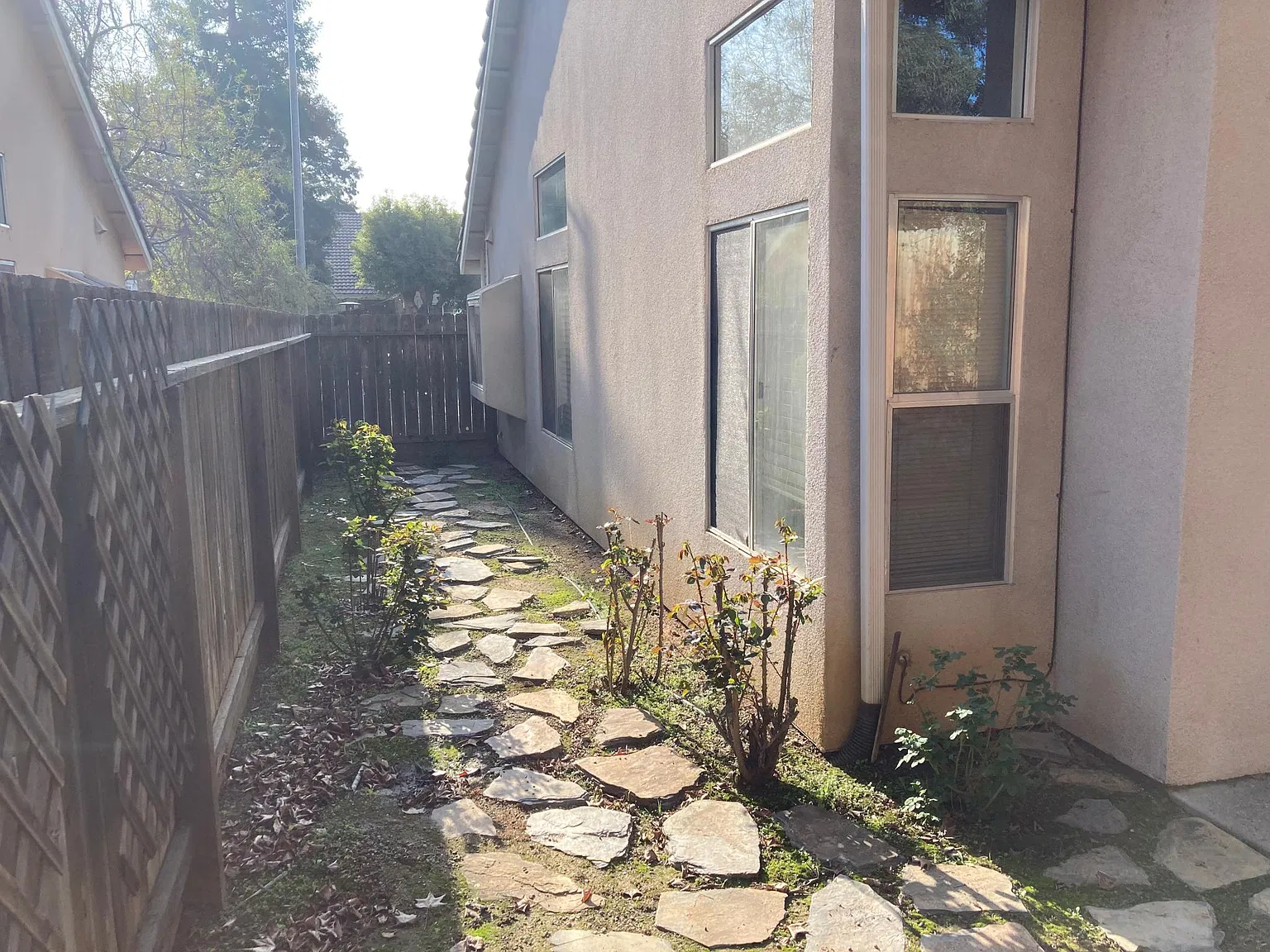 2 bed, 1.5 bath, 1245 sqft, $2,300 — Photo 3