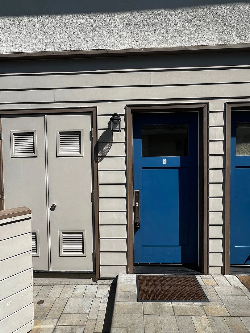 2025 Avy Ave, Menlo Park, CA 94025 — Photo 2