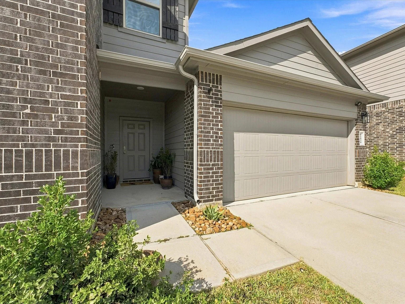 4 bed, 3.0 bath, 2597 sqft, $2,350 — Photo 4