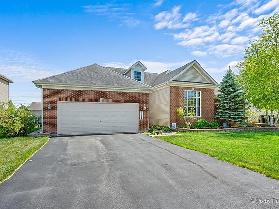 3rd image of 3064 Fairhaven Ln