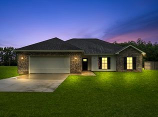 12 Lawson Taylor Rd, Carriere, MS 39426