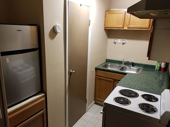3rd image of 26 Thomas St #A