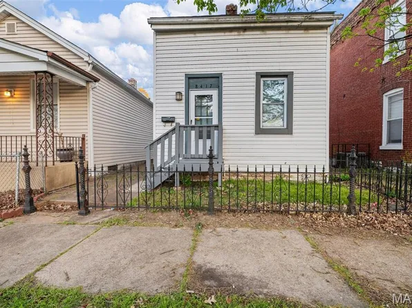 8417 Pennsylvania Ave, Saint Louis, MO 63111