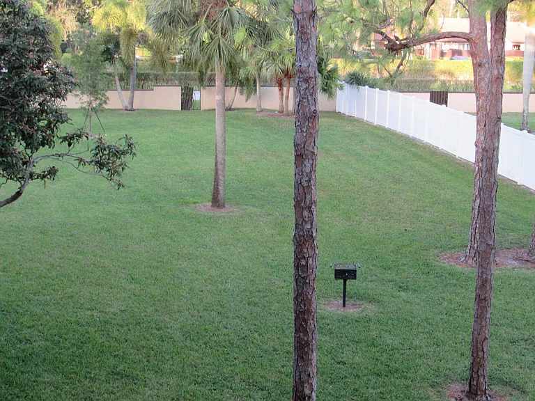 703 Sunny Pine Way #G2 — Photo 19