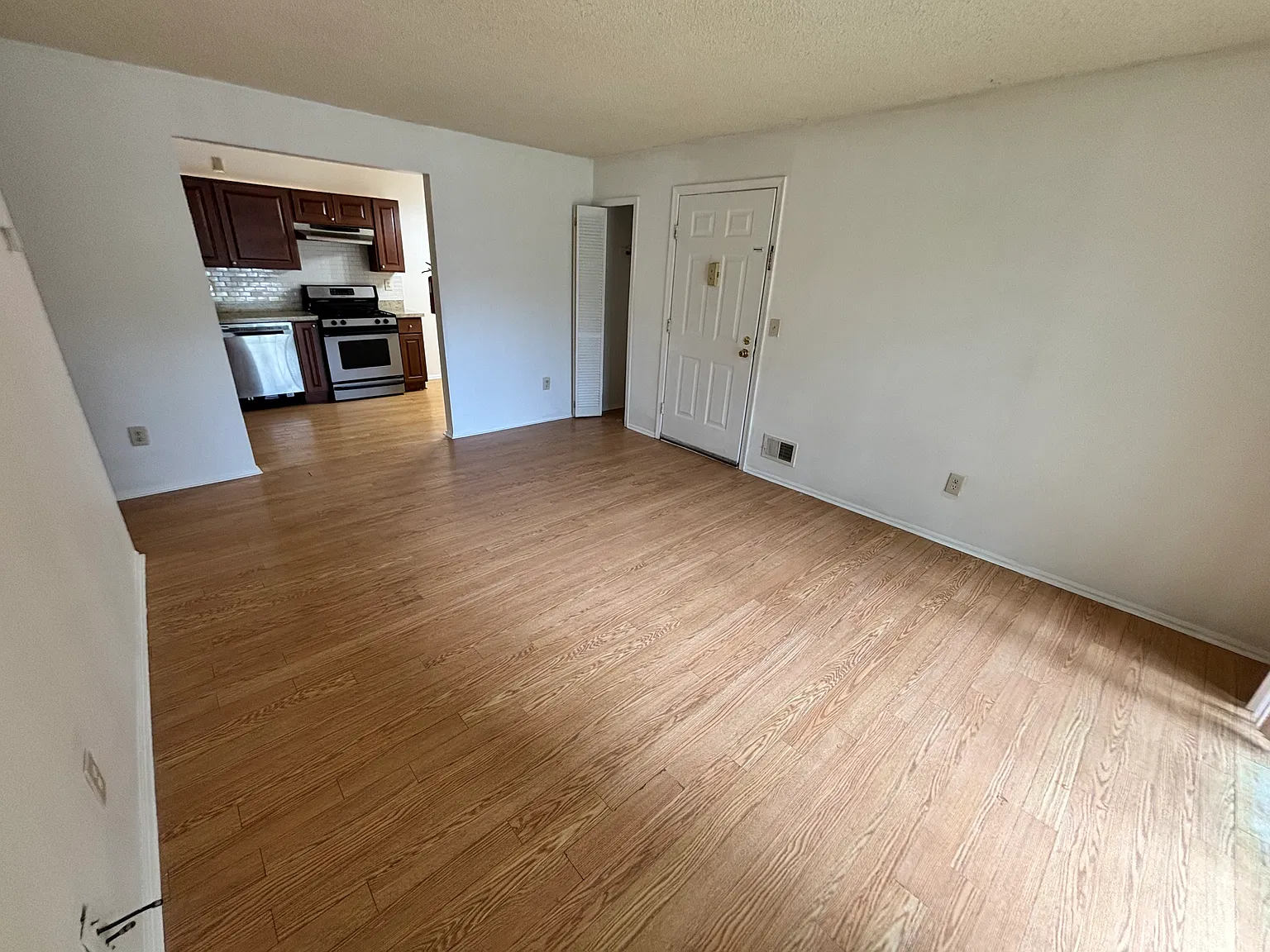 2 bed, $2,000 — Photo 3