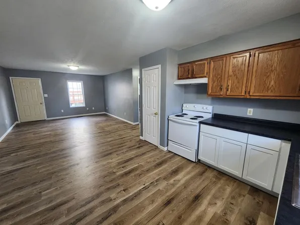 620 E Grant St, 620 E Grant St #5, Herrin, IL 62948