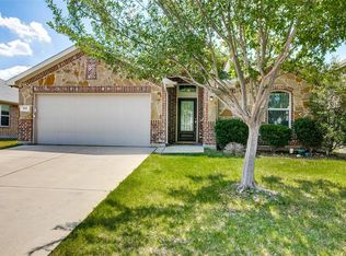 813 Graham Dr, Burleson, TX 76028