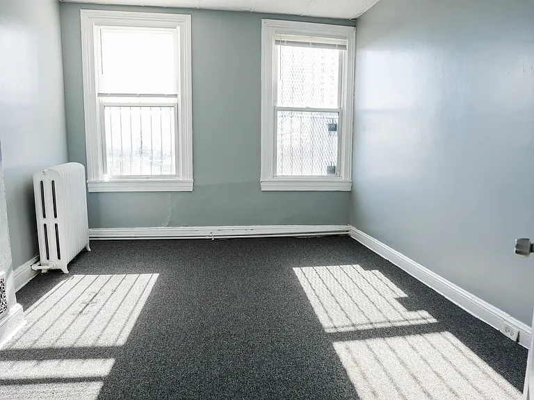 1033 W Lanvale St #3 — Photo 9