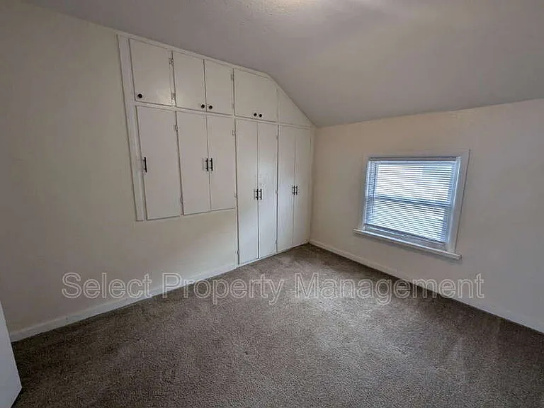 122 W Creighton Ave — Photo 15
