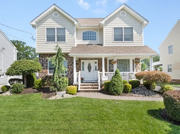 11 Oleander Way, Clark Twp., NJ 07066