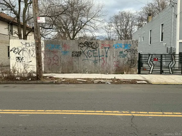 983 Crescent Street, Brooklyn, NY 11208