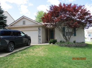 1641 Chelsea Cir, Hartland, MI 48353