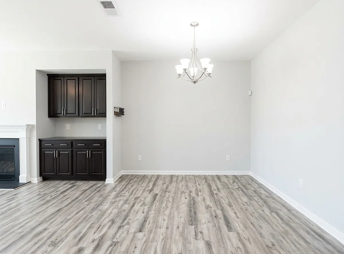 3 bed, 2.5 bath, 1930 sqft, $2,199 — Photo 3
